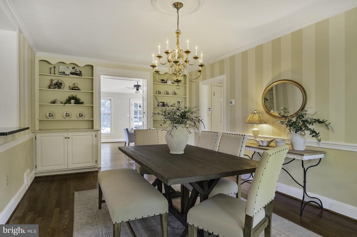 6103 WOODMONT RD, ALEXANDRIA, Virginia 22307, 5 Bedrooms Bedrooms, ,4 BathroomsBathrooms,Residential,For sale,6103 WOODMONT RD,VAFX2253522 MLS # VAFX2253522