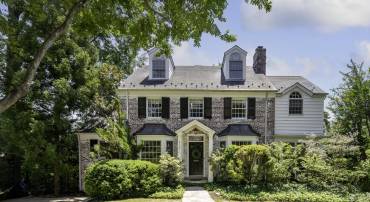 6103 WOODMONT RD, ALEXANDRIA, Virginia 22307, 5 Bedrooms Bedrooms, ,4 BathroomsBathrooms,Residential,For sale,6103 WOODMONT RD,VAFX2253522 MLS # VAFX2253522