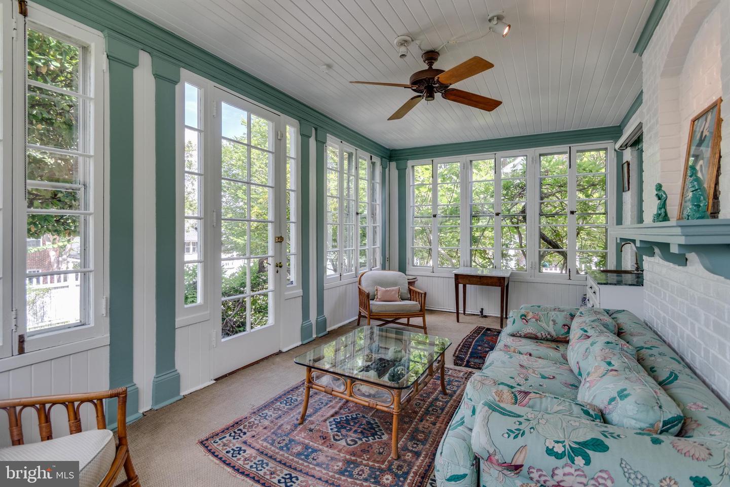 206 N VIEW TER, ALEXANDRIA, Virginia 22301, 4 Bedrooms Bedrooms, ,3 BathroomsBathrooms,Residential,For sale,206 N VIEW TER,VAAX2047250 MLS # VAAX2047250