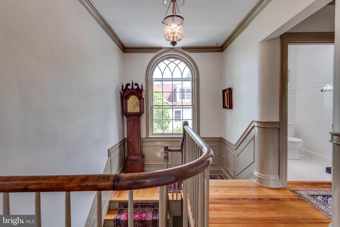 206 N VIEW TER, ALEXANDRIA, Virginia 22301, 4 Bedrooms Bedrooms, ,3 BathroomsBathrooms,Residential,For sale,206 N VIEW TER,VAAX2047250 MLS # VAAX2047250