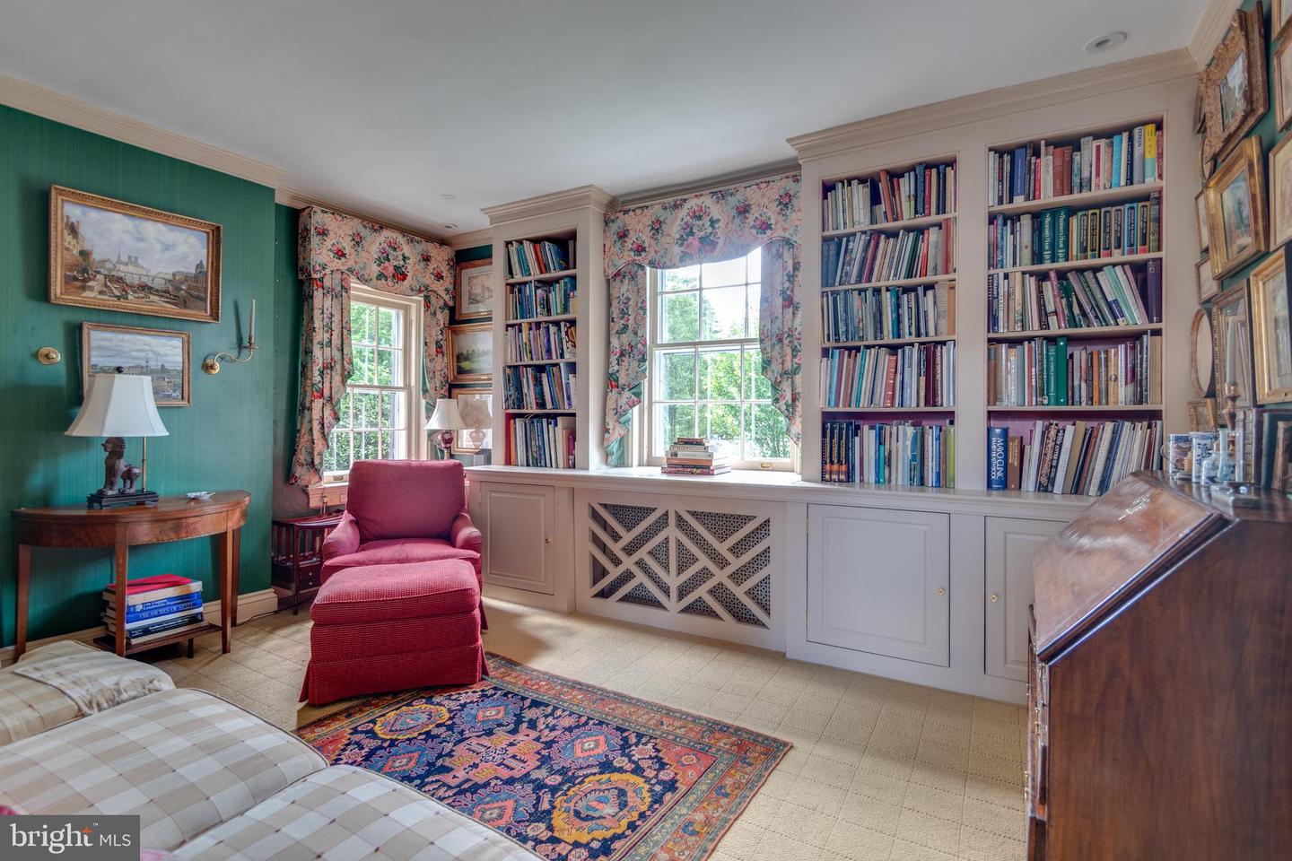 206 N VIEW TER, ALEXANDRIA, Virginia 22301, 4 Bedrooms Bedrooms, ,3 BathroomsBathrooms,Residential,For sale,206 N VIEW TER,VAAX2047250 MLS # VAAX2047250
