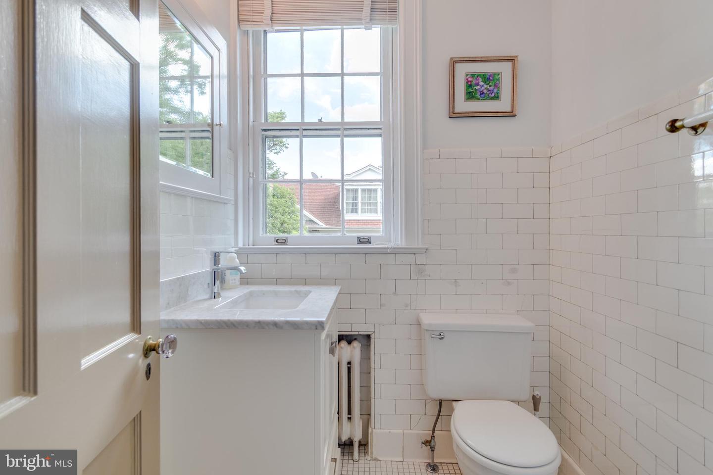 206 N VIEW TER, ALEXANDRIA, Virginia 22301, 4 Bedrooms Bedrooms, ,3 BathroomsBathrooms,Residential,For sale,206 N VIEW TER,VAAX2047250 MLS # VAAX2047250