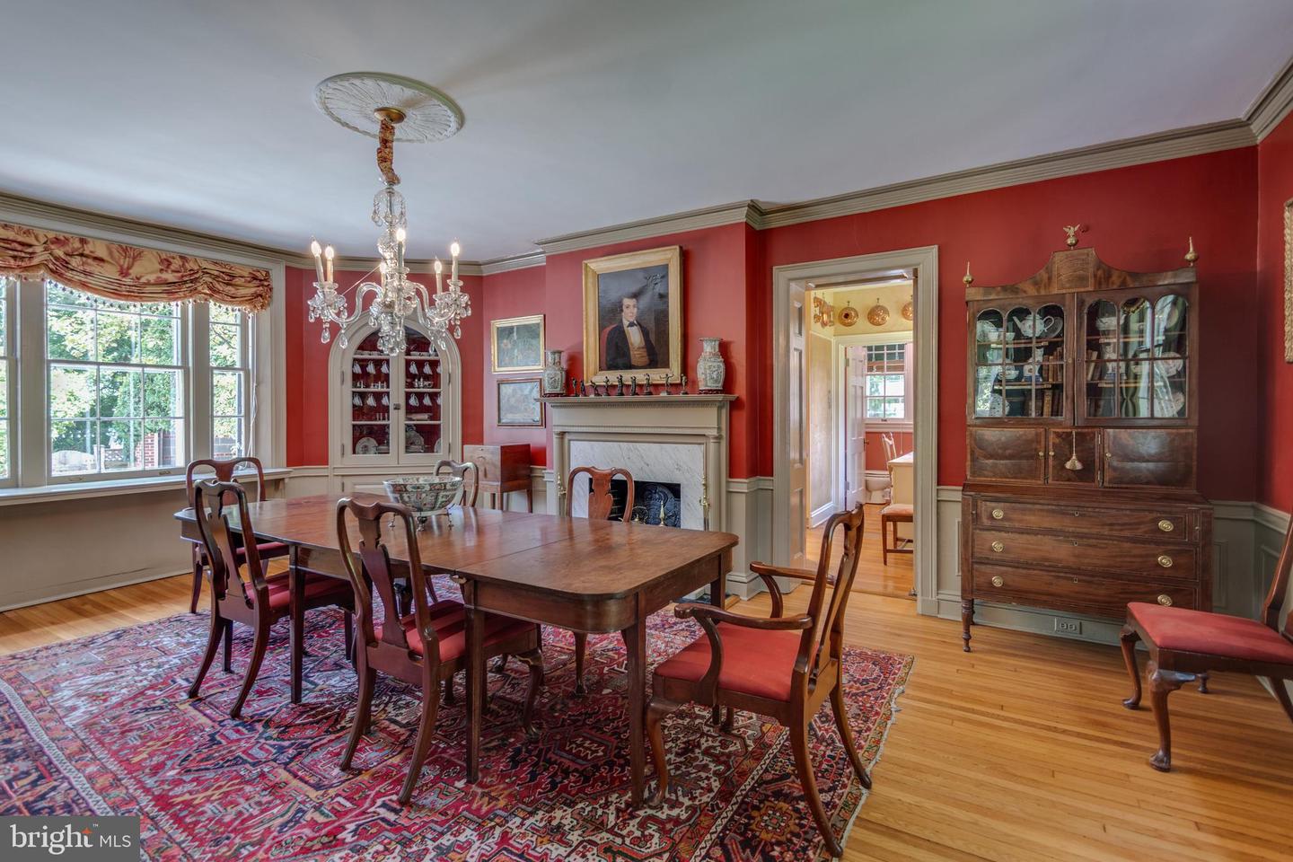 206 N VIEW TER, ALEXANDRIA, Virginia 22301, 4 Bedrooms Bedrooms, ,3 BathroomsBathrooms,Residential,For sale,206 N VIEW TER,VAAX2047250 MLS # VAAX2047250