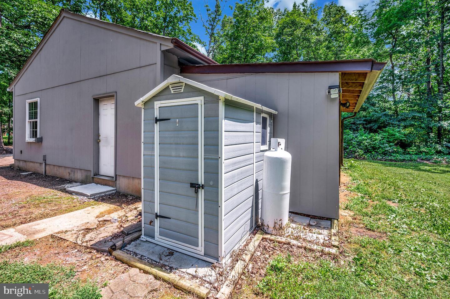 12307 PLANTATION DR, SPOTSYLVANIA, Virginia 22551, 3 Bedrooms Bedrooms, ,2 BathroomsBathrooms,Residential,For sale,12307 PLANTATION DR,VASP2034500 MLS # VASP2034500