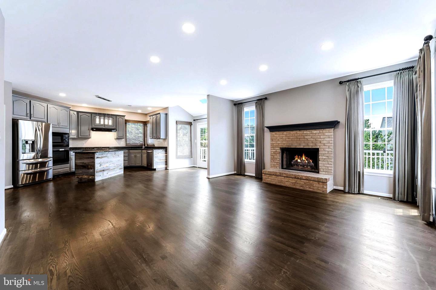 20152 BOXWOOD PL, ASHBURN, Virginia 20147, 4 Bedrooms Bedrooms, ,3 BathroomsBathrooms,Residential,For sale,20152 BOXWOOD PL,VALO2101372 MLS # VALO2101372