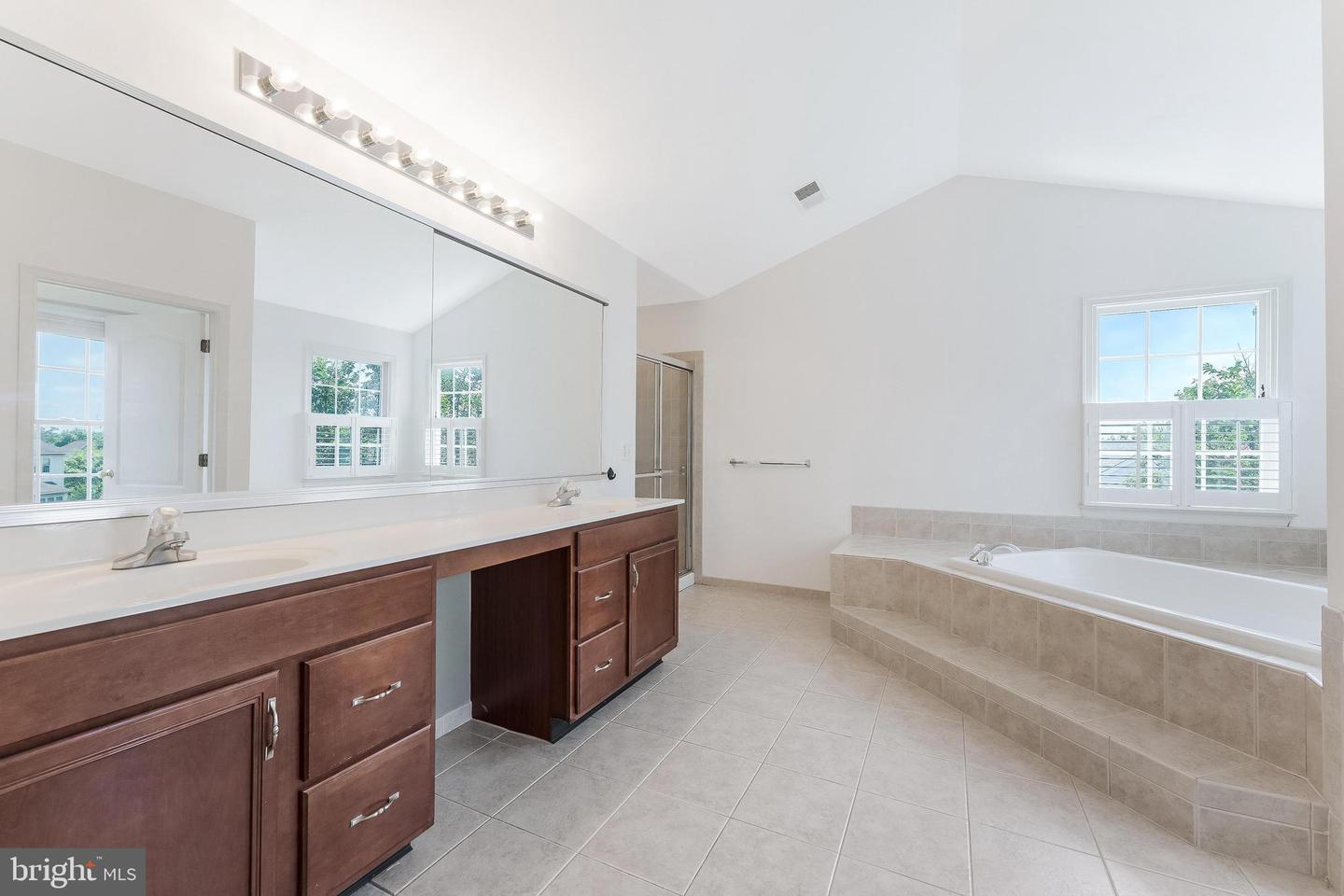 20152 BOXWOOD PL, ASHBURN, Virginia 20147, 4 Bedrooms Bedrooms, ,3 BathroomsBathrooms,Residential,For sale,20152 BOXWOOD PL,VALO2101372 MLS # VALO2101372