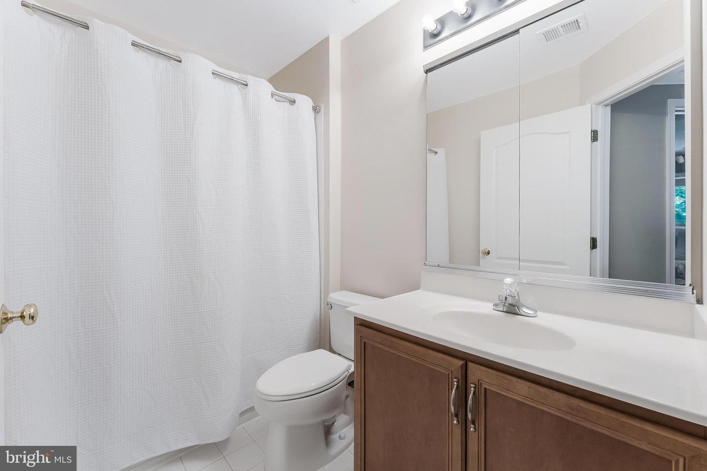 20152 BOXWOOD PL, ASHBURN, Virginia 20147, 4 Bedrooms Bedrooms, ,3 BathroomsBathrooms,Residential,For sale,20152 BOXWOOD PL,VALO2101372 MLS # VALO2101372