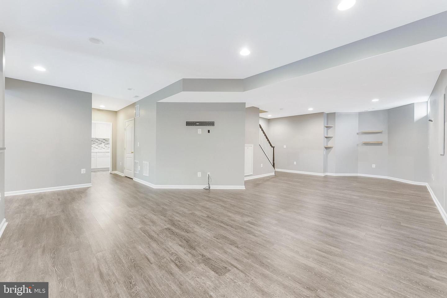20152 BOXWOOD PL, ASHBURN, Virginia 20147, 4 Bedrooms Bedrooms, ,3 BathroomsBathrooms,Residential,For sale,20152 BOXWOOD PL,VALO2101372 MLS # VALO2101372