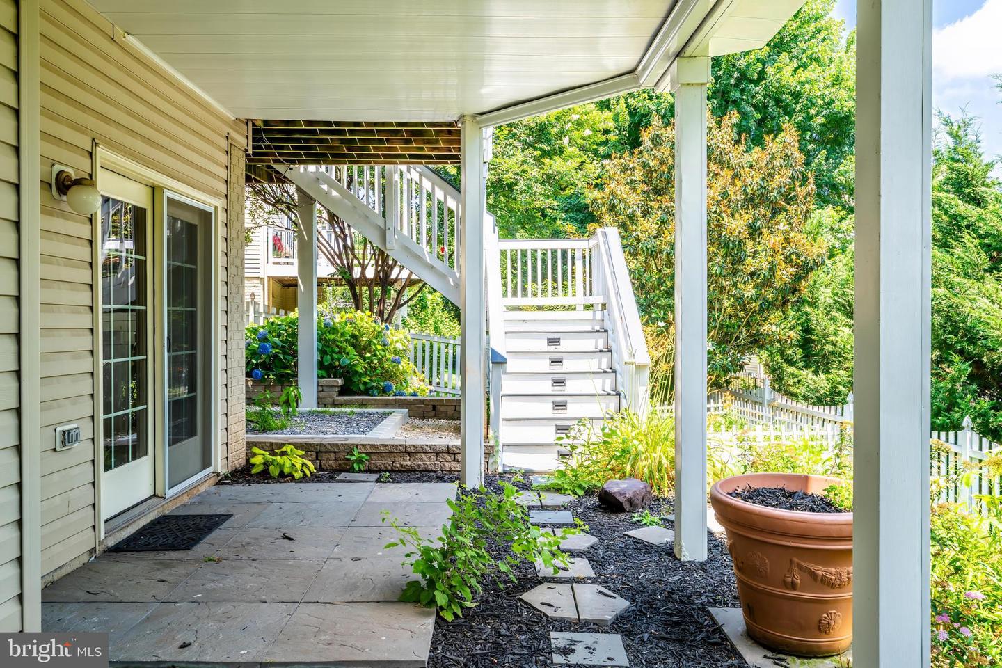 20152 BOXWOOD PL, ASHBURN, Virginia 20147, 4 Bedrooms Bedrooms, ,3 BathroomsBathrooms,Residential,For sale,20152 BOXWOOD PL,VALO2101372 MLS # VALO2101372