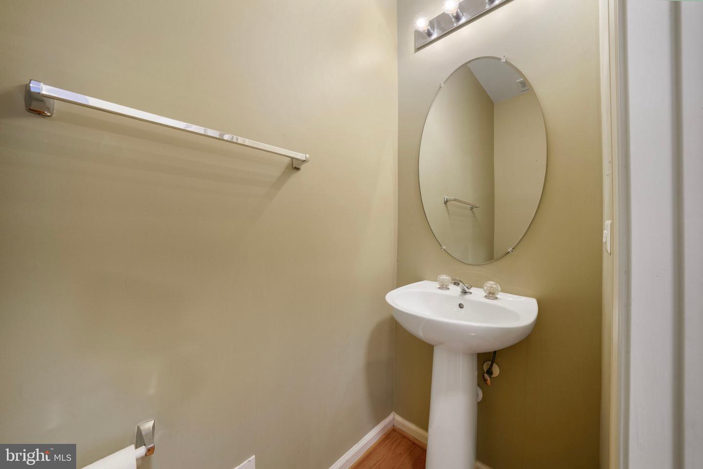 43613 RYDER CUP SQ, ASHBURN, Virginia 20147, 3 Bedrooms Bedrooms, ,3 BathroomsBathrooms,Residential,For sale,43613 RYDER CUP SQ,VALO2101384 MLS # VALO2101384