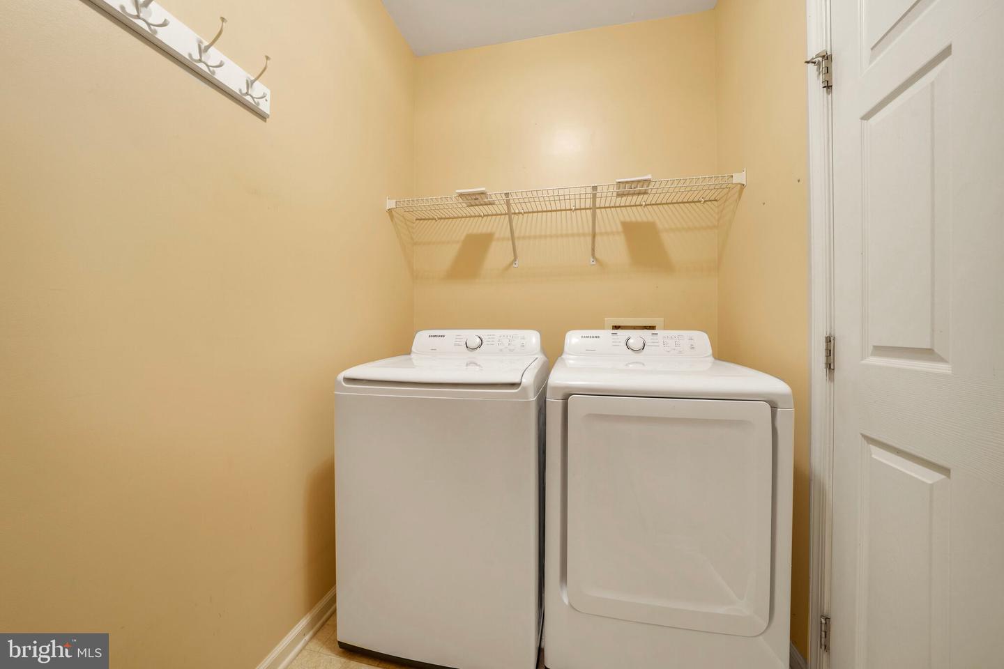 43613 RYDER CUP SQ, ASHBURN, Virginia 20147, 3 Bedrooms Bedrooms, ,3 BathroomsBathrooms,Residential,For sale,43613 RYDER CUP SQ,VALO2101384 MLS # VALO2101384