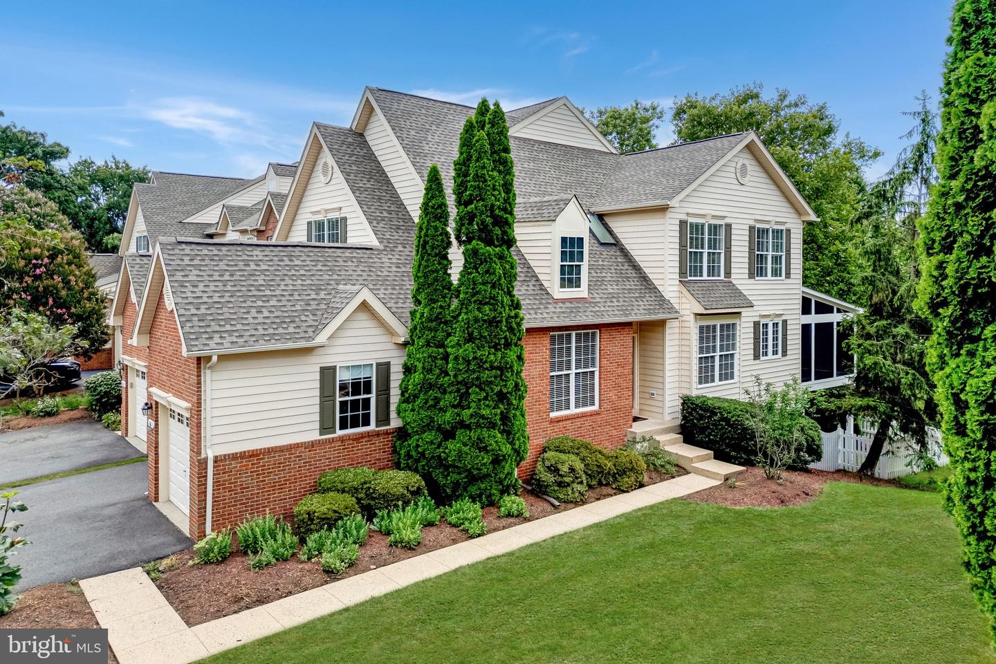 43613 RYDER CUP SQ, ASHBURN, Virginia 20147, 3 Bedrooms Bedrooms, ,3 BathroomsBathrooms,Residential,For sale,43613 RYDER CUP SQ,VALO2101384 MLS # VALO2101384