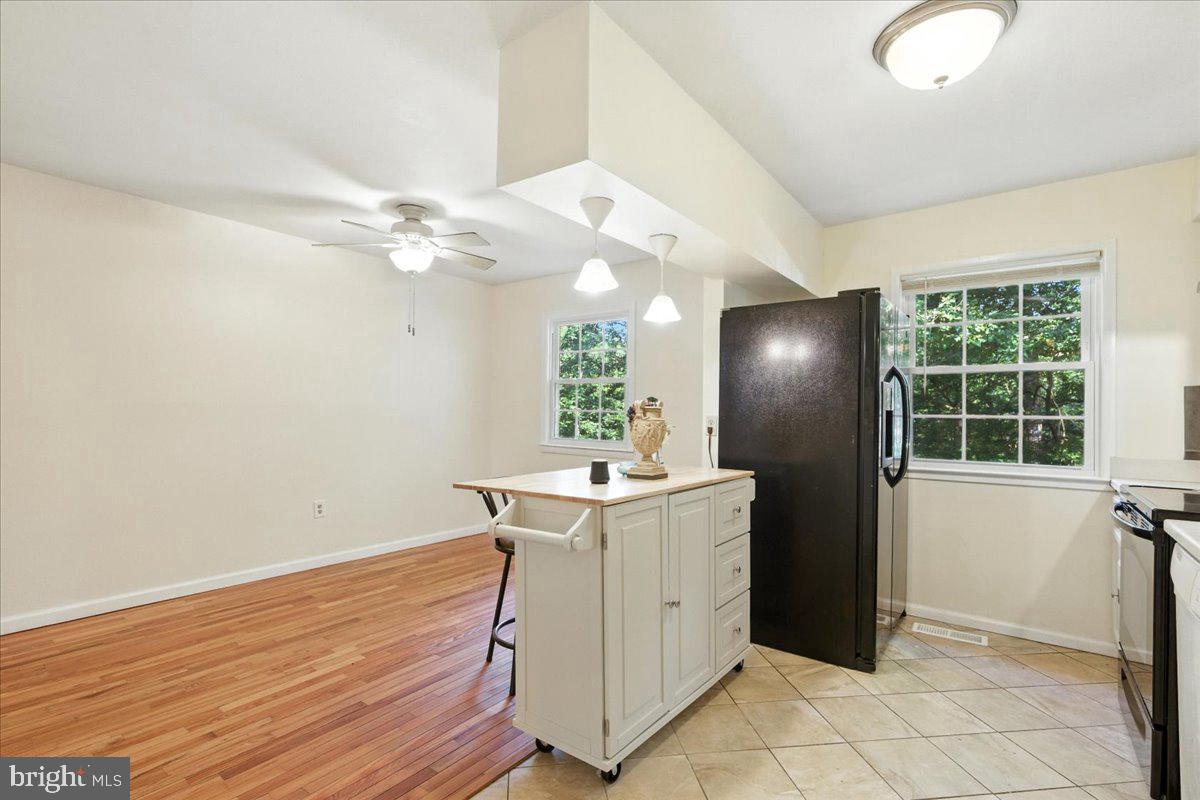 14436 FILARETE ST, WOODBRIDGE, Virginia 22193, 3 Bedrooms Bedrooms, ,1 BathroomBathrooms,Residential,For sale,14436 FILARETE ST,VAPW2098678 MLS # VAPW2098678