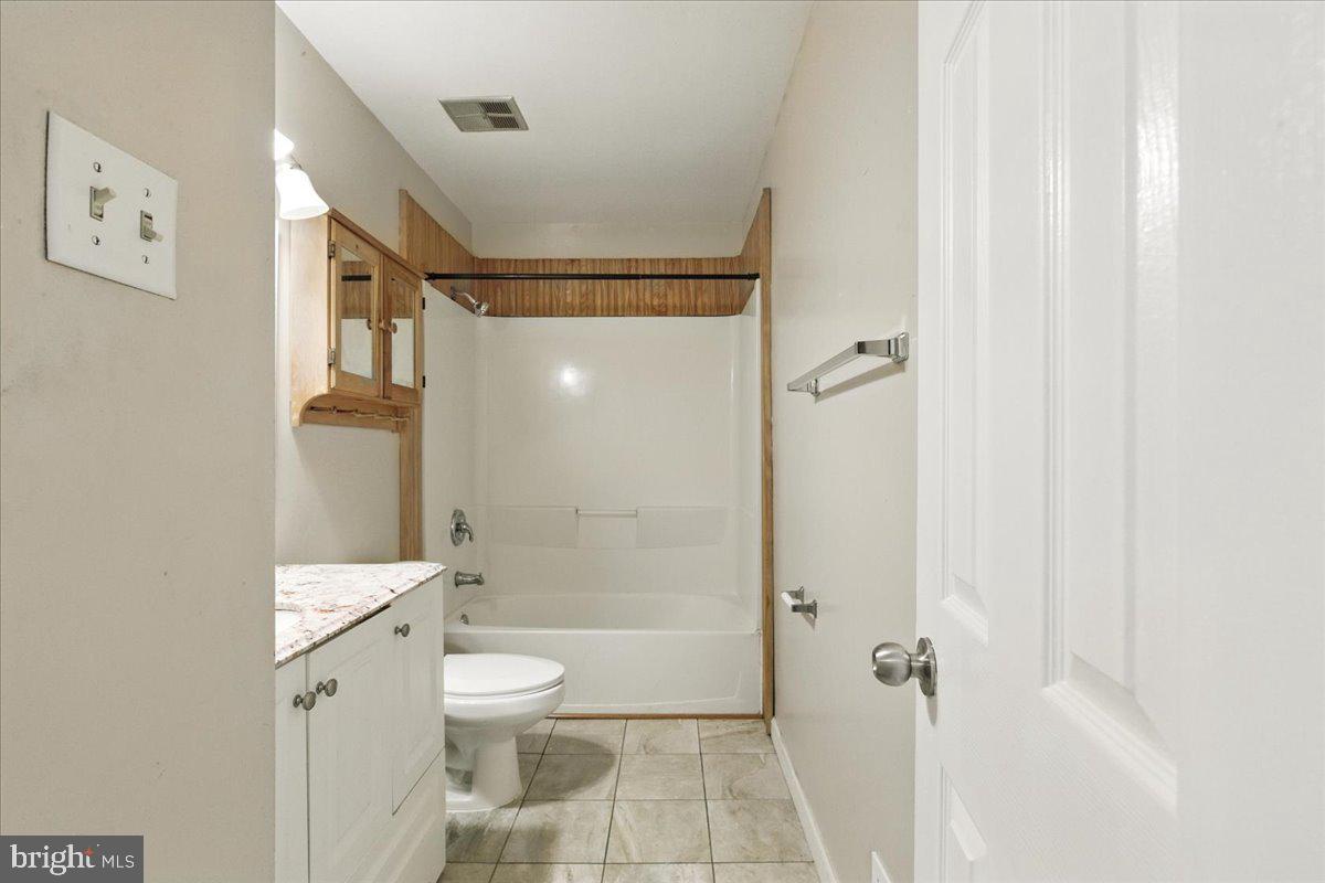 14436 FILARETE ST, WOODBRIDGE, Virginia 22193, 3 Bedrooms Bedrooms, ,1 BathroomBathrooms,Residential,For sale,14436 FILARETE ST,VAPW2098678 MLS # VAPW2098678