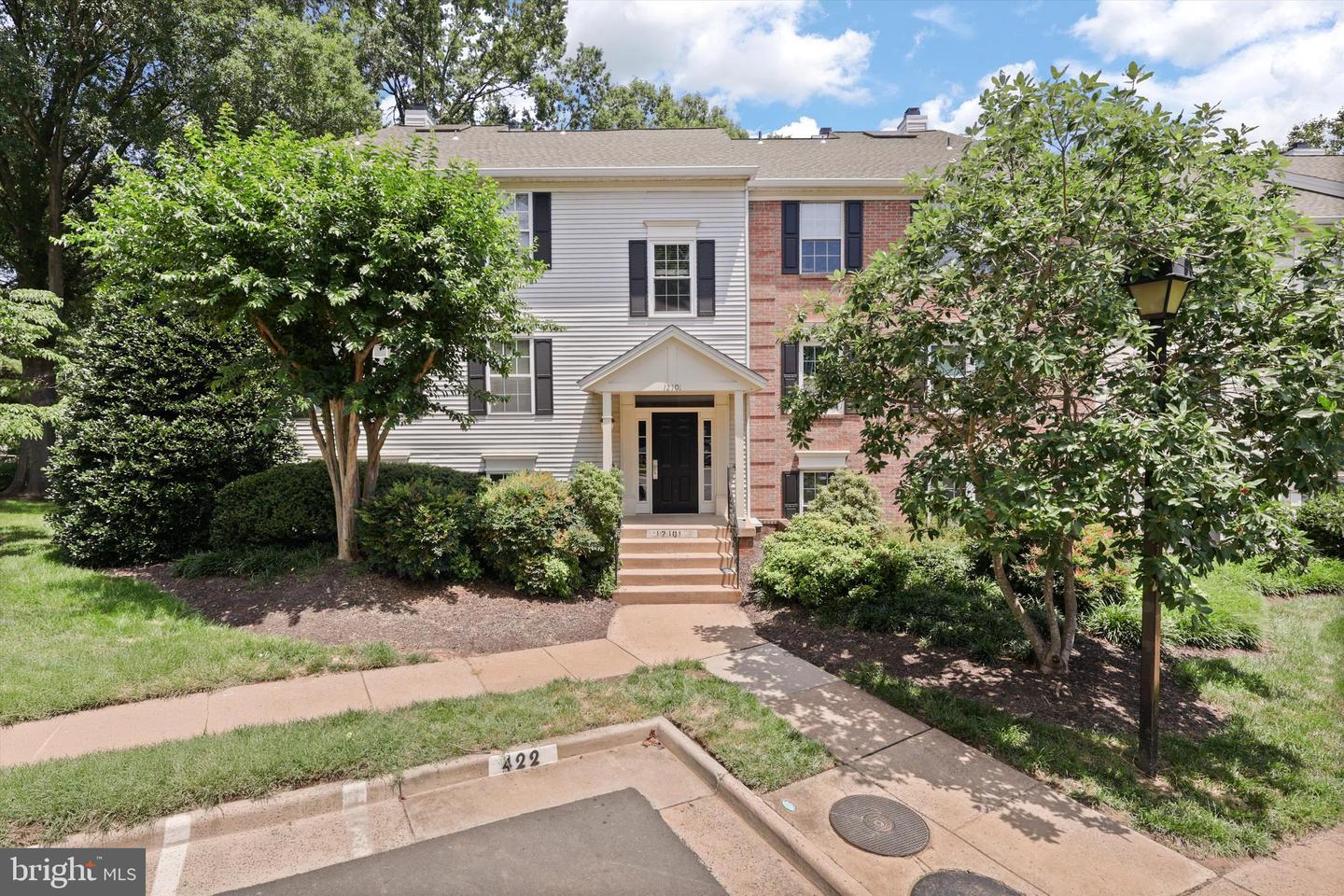 12101 GREEN LEDGE CT #33, FAIRFAX, Virginia 22033, 2 Bedrooms Bedrooms, ,2 BathroomsBathrooms,Residential,For sale,12101 GREEN LEDGE CT #33,VAFX2253866 MLS # VAFX2253866