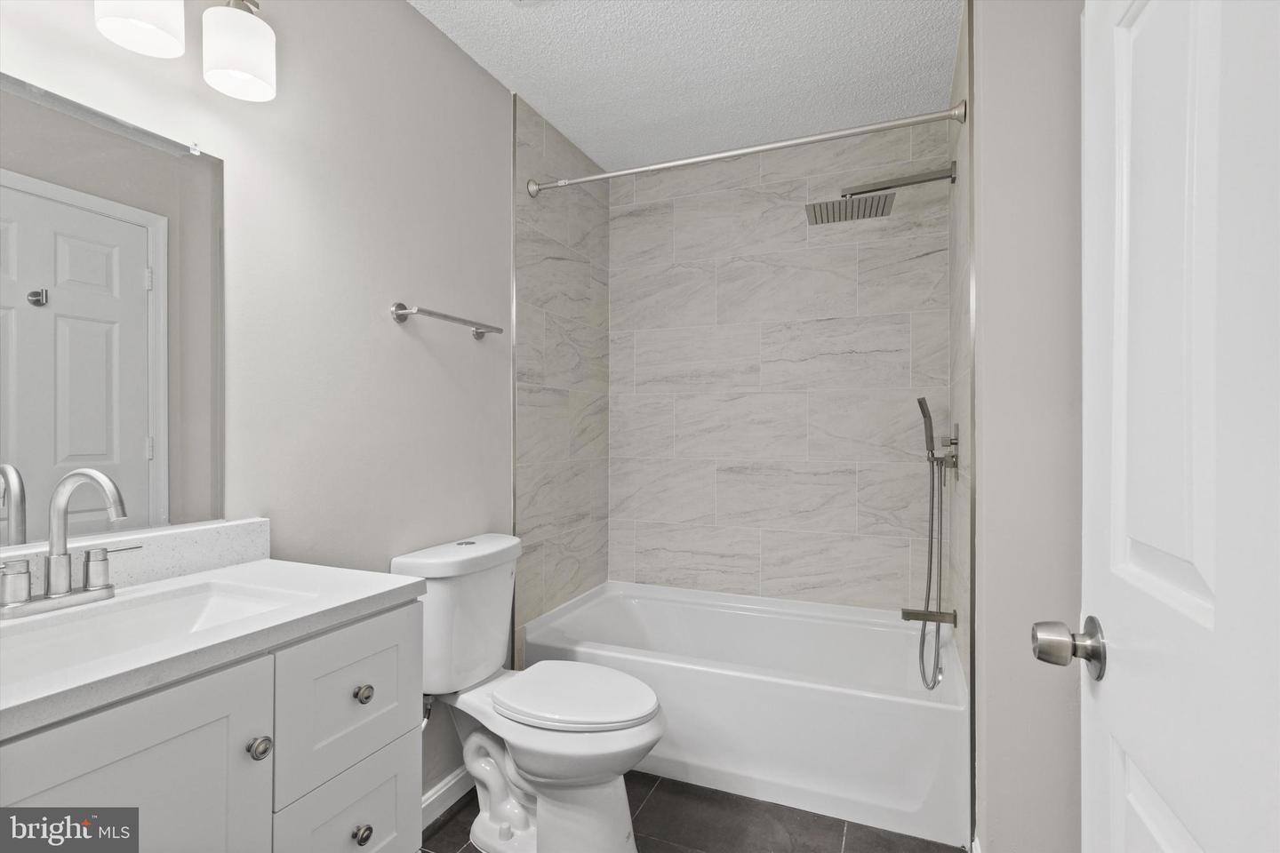 12101 GREEN LEDGE CT #33, FAIRFAX, Virginia 22033, 2 Bedrooms Bedrooms, ,2 BathroomsBathrooms,Residential,For sale,12101 GREEN LEDGE CT #33,VAFX2253866 MLS # VAFX2253866
