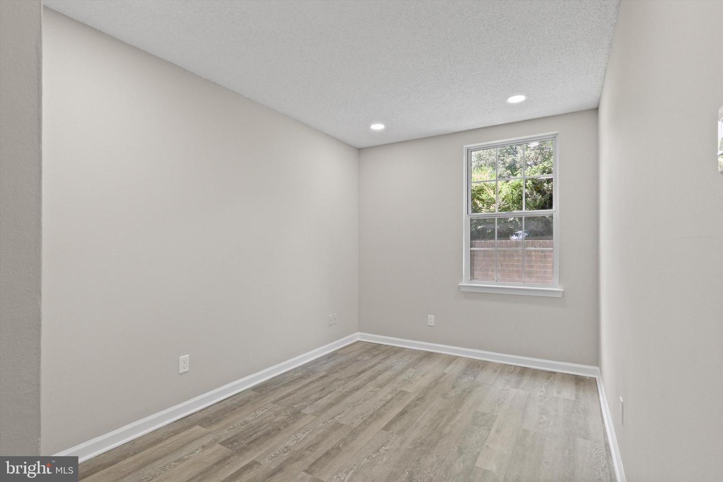 12101 GREEN LEDGE CT #33, FAIRFAX, Virginia 22033, 2 Bedrooms Bedrooms, ,2 BathroomsBathrooms,Residential,For sale,12101 GREEN LEDGE CT #33,VAFX2253866 MLS # VAFX2253866