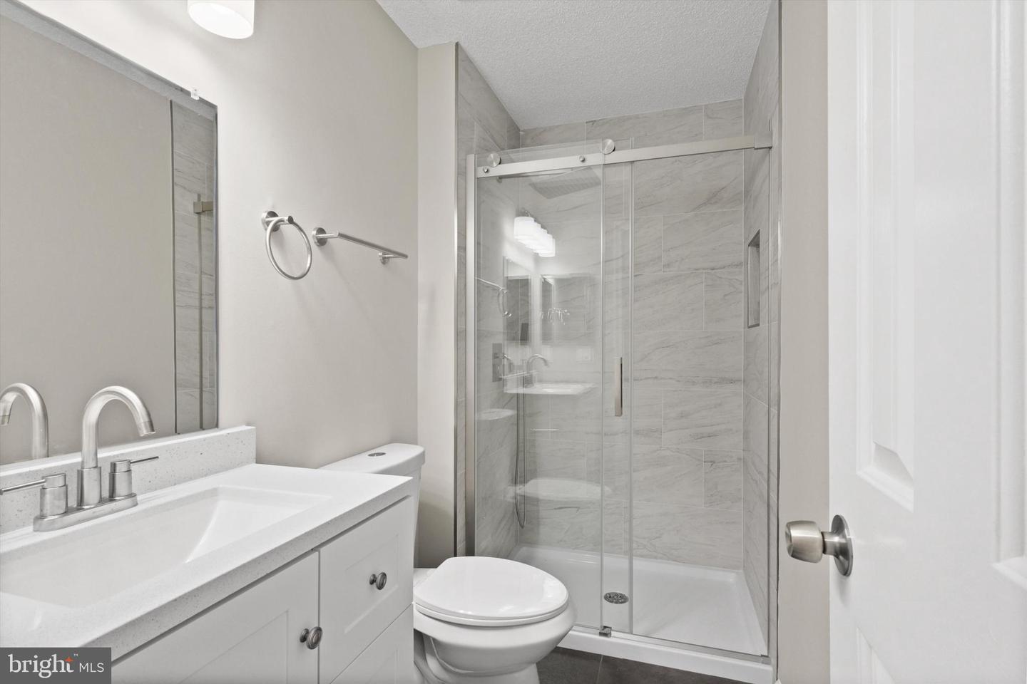 12101 GREEN LEDGE CT #33, FAIRFAX, Virginia 22033, 2 Bedrooms Bedrooms, ,2 BathroomsBathrooms,Residential,For sale,12101 GREEN LEDGE CT #33,VAFX2253866 MLS # VAFX2253866