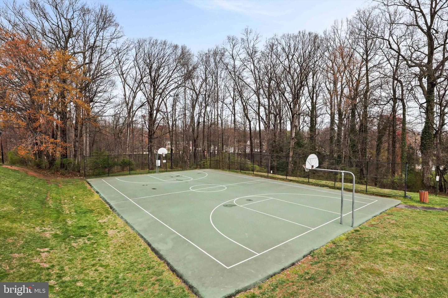 12101 GREEN LEDGE CT #33, FAIRFAX, Virginia 22033, 2 Bedrooms Bedrooms, ,2 BathroomsBathrooms,Residential,For sale,12101 GREEN LEDGE CT #33,VAFX2253866 MLS # VAFX2253866