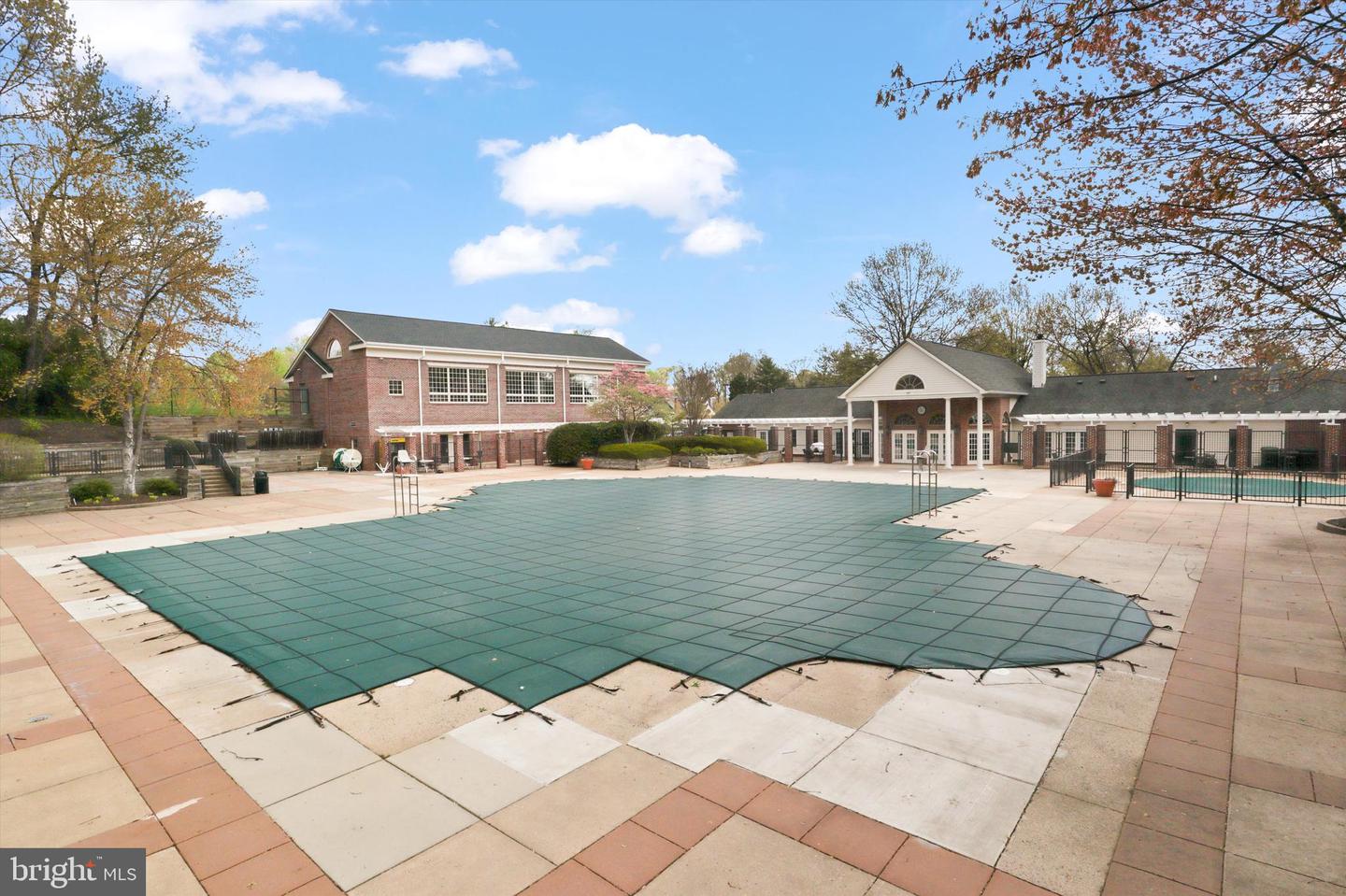 12101 GREEN LEDGE CT #33, FAIRFAX, Virginia 22033, 2 Bedrooms Bedrooms, ,2 BathroomsBathrooms,Residential,For sale,12101 GREEN LEDGE CT #33,VAFX2253866 MLS # VAFX2253866
