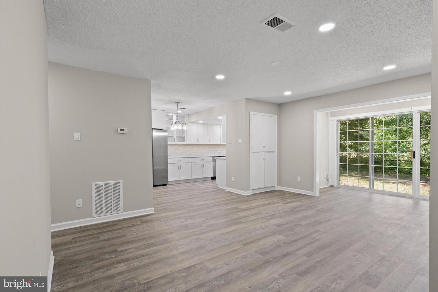 12101 GREEN LEDGE CT #33, FAIRFAX, Virginia 22033, 2 Bedrooms Bedrooms, ,2 BathroomsBathrooms,Residential,For sale,12101 GREEN LEDGE CT #33,VAFX2253866 MLS # VAFX2253866