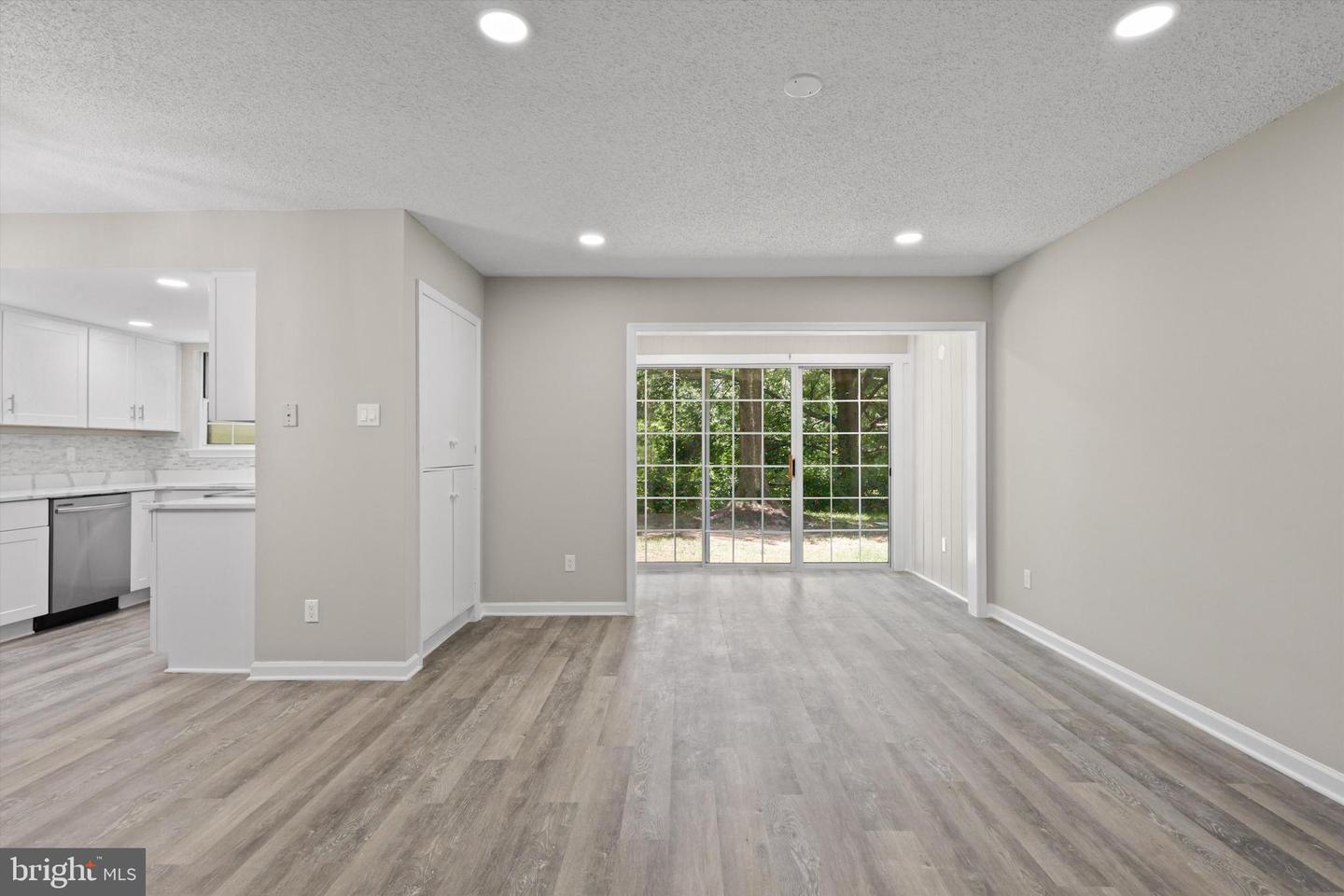 12101 GREEN LEDGE CT #33, FAIRFAX, Virginia 22033, 2 Bedrooms Bedrooms, ,2 BathroomsBathrooms,Residential,For sale,12101 GREEN LEDGE CT #33,VAFX2253866 MLS # VAFX2253866