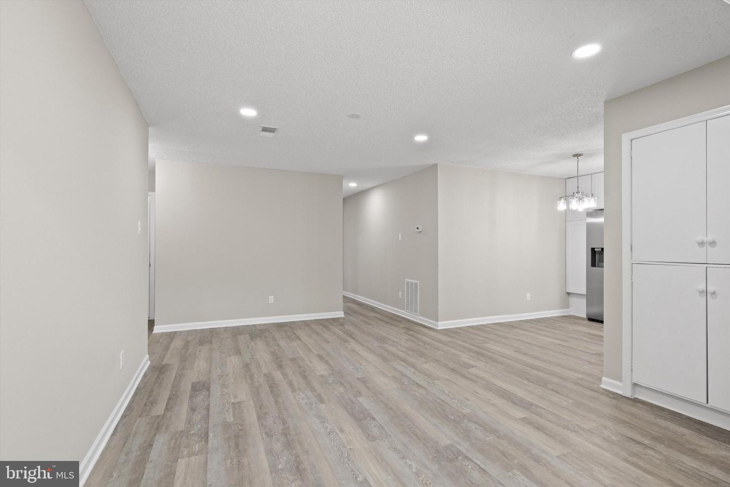 12101 GREEN LEDGE CT #33, FAIRFAX, Virginia 22033, 2 Bedrooms Bedrooms, ,2 BathroomsBathrooms,Residential,For sale,12101 GREEN LEDGE CT #33,VAFX2253866 MLS # VAFX2253866
