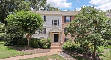 12101 GREEN LEDGE CT #33, FAIRFAX, Virginia 22033, 2 Bedrooms Bedrooms, ,2 BathroomsBathrooms,Residential,For sale,12101 GREEN LEDGE CT #33,VAFX2253866 MLS # VAFX2253866