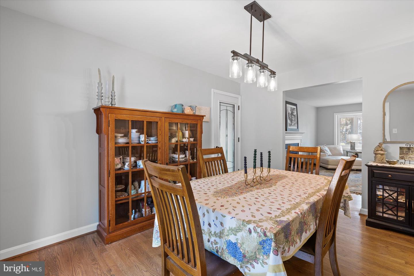 2533 REMINGTON ST, FALLS CHURCH, Virginia 22046, 4 Bedrooms Bedrooms, ,3 BathroomsBathrooms,Residential,For sale,2533 REMINGTON ST,VAFX2253716 MLS # VAFX2253716
