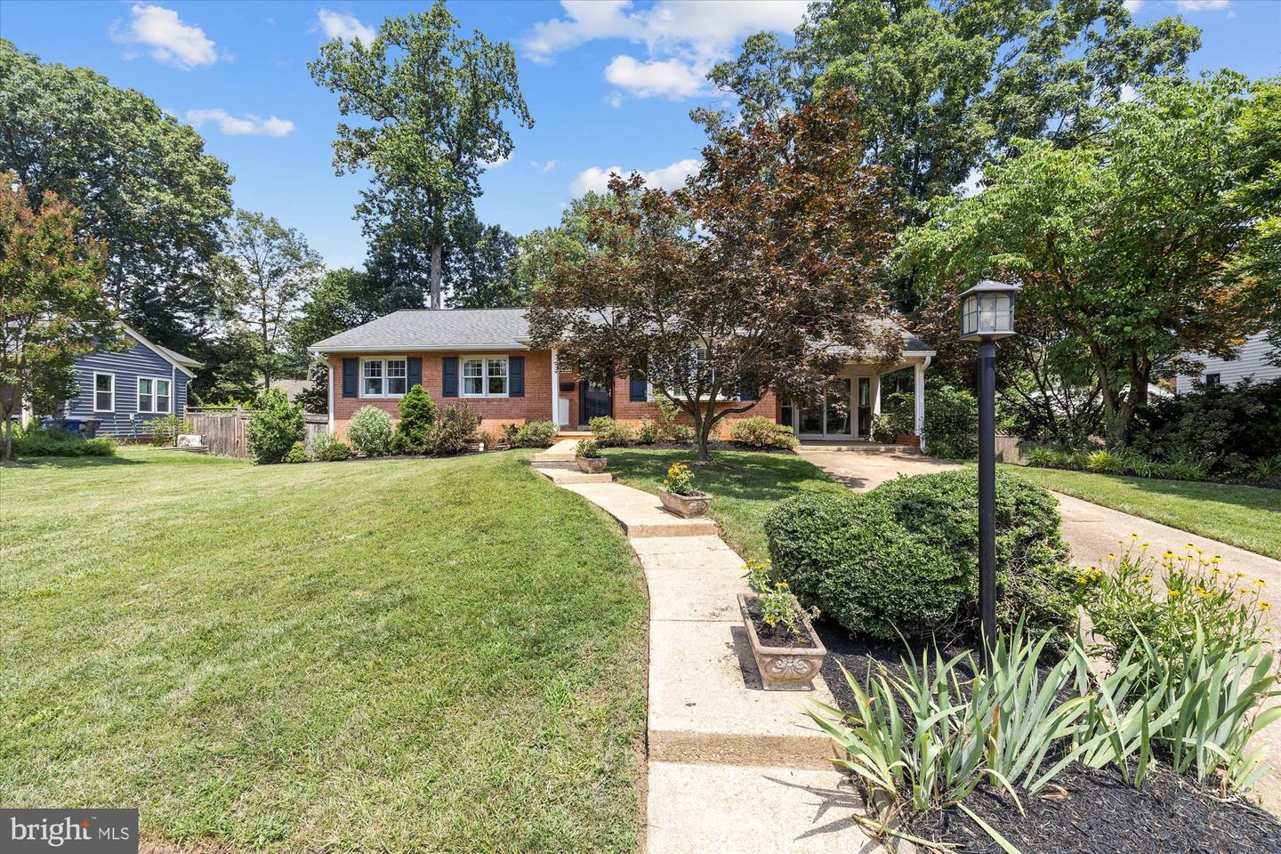 2533 REMINGTON ST, FALLS CHURCH, Virginia 22046, 4 Bedrooms Bedrooms, ,3 BathroomsBathrooms,Residential,For sale,2533 REMINGTON ST,VAFX2253716 MLS # VAFX2253716
