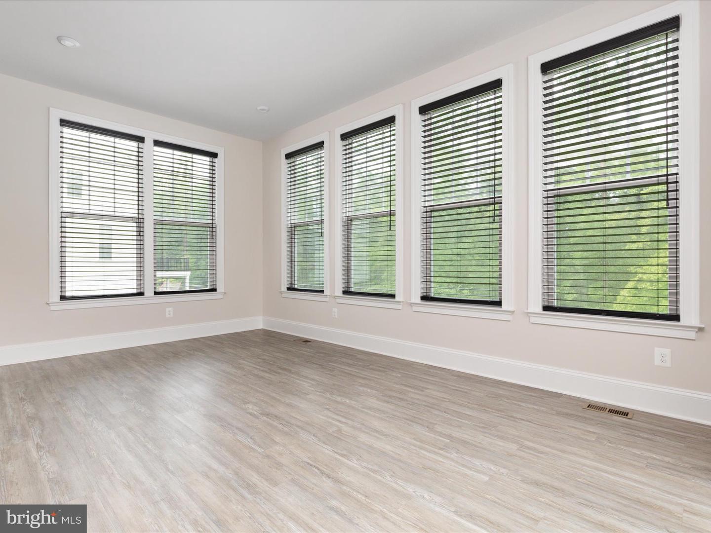 6757 JOHN MALLARD DR, MANASSAS, Virginia 20112, 5 Bedrooms Bedrooms, 10 Rooms Rooms,4 BathroomsBathrooms,Residential,For sale,6757 JOHN MALLARD DR,VAPW2098662 MLS # VAPW2098662