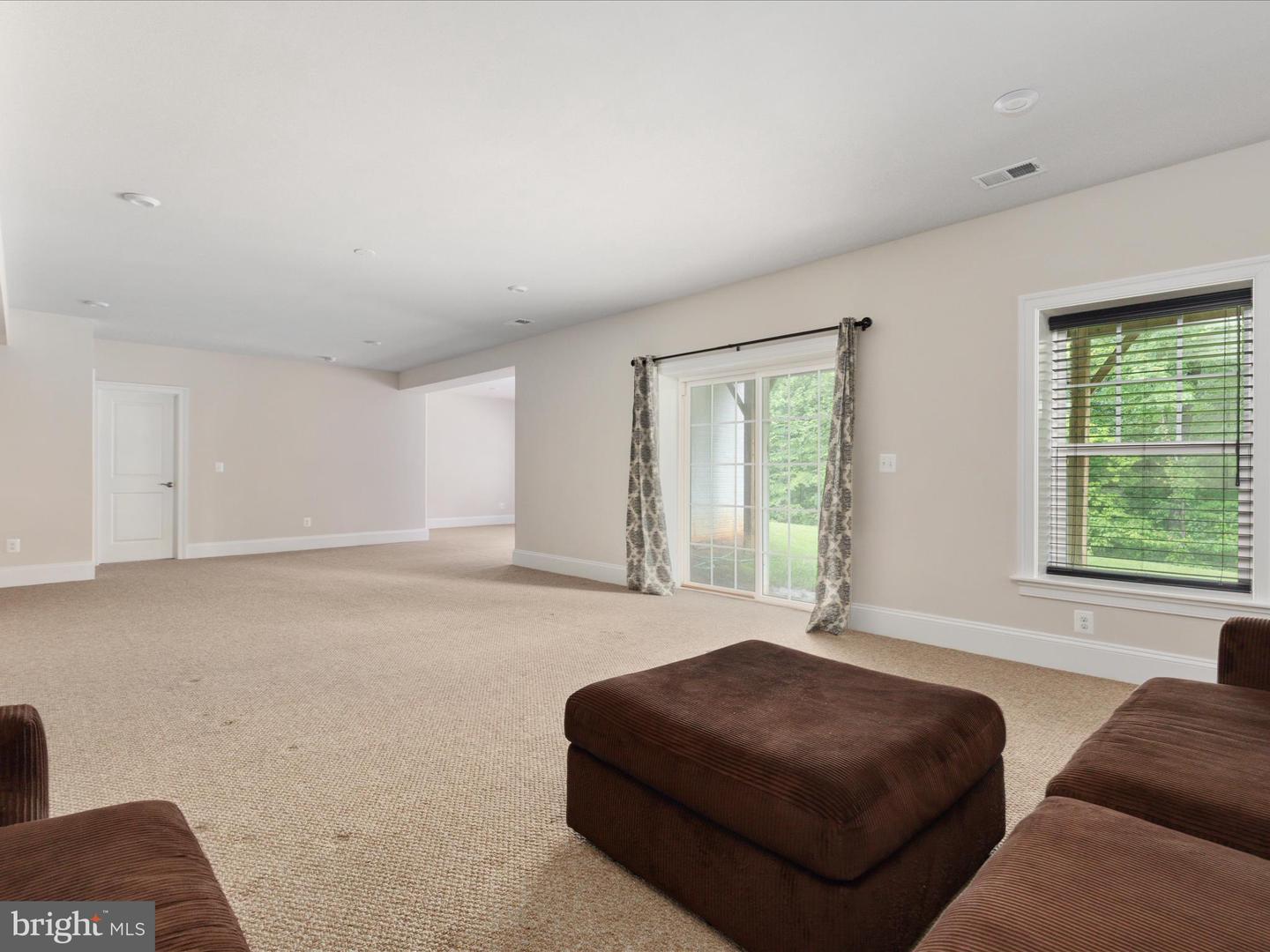 6757 JOHN MALLARD DR, MANASSAS, Virginia 20112, 5 Bedrooms Bedrooms, 10 Rooms Rooms,4 BathroomsBathrooms,Residential,For sale,6757 JOHN MALLARD DR,VAPW2098662 MLS # VAPW2098662
