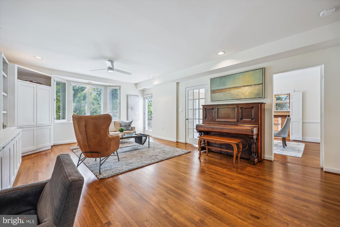 4412 LOWELL ST NW, WASHINGTON, District Of Columbia 20016, 4 Bedrooms Bedrooms, ,3 BathroomsBathrooms,Residential,For sale,4412 LOWELL ST NW,DCDC2209330 MLS # DCDC2209330