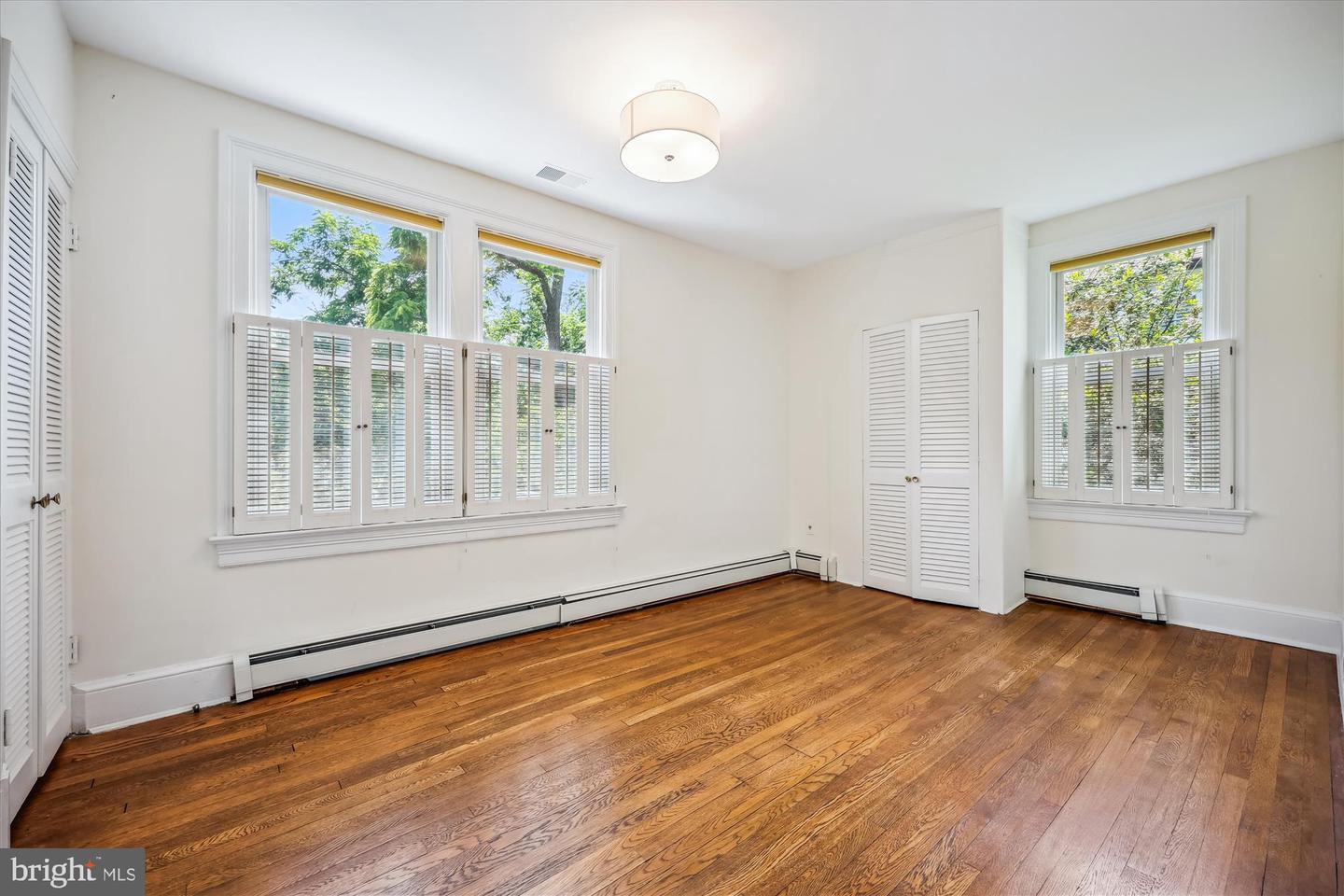 4412 LOWELL ST NW, WASHINGTON, District Of Columbia 20016, 4 Bedrooms Bedrooms, ,3 BathroomsBathrooms,Residential,For sale,4412 LOWELL ST NW,DCDC2209330 MLS # DCDC2209330