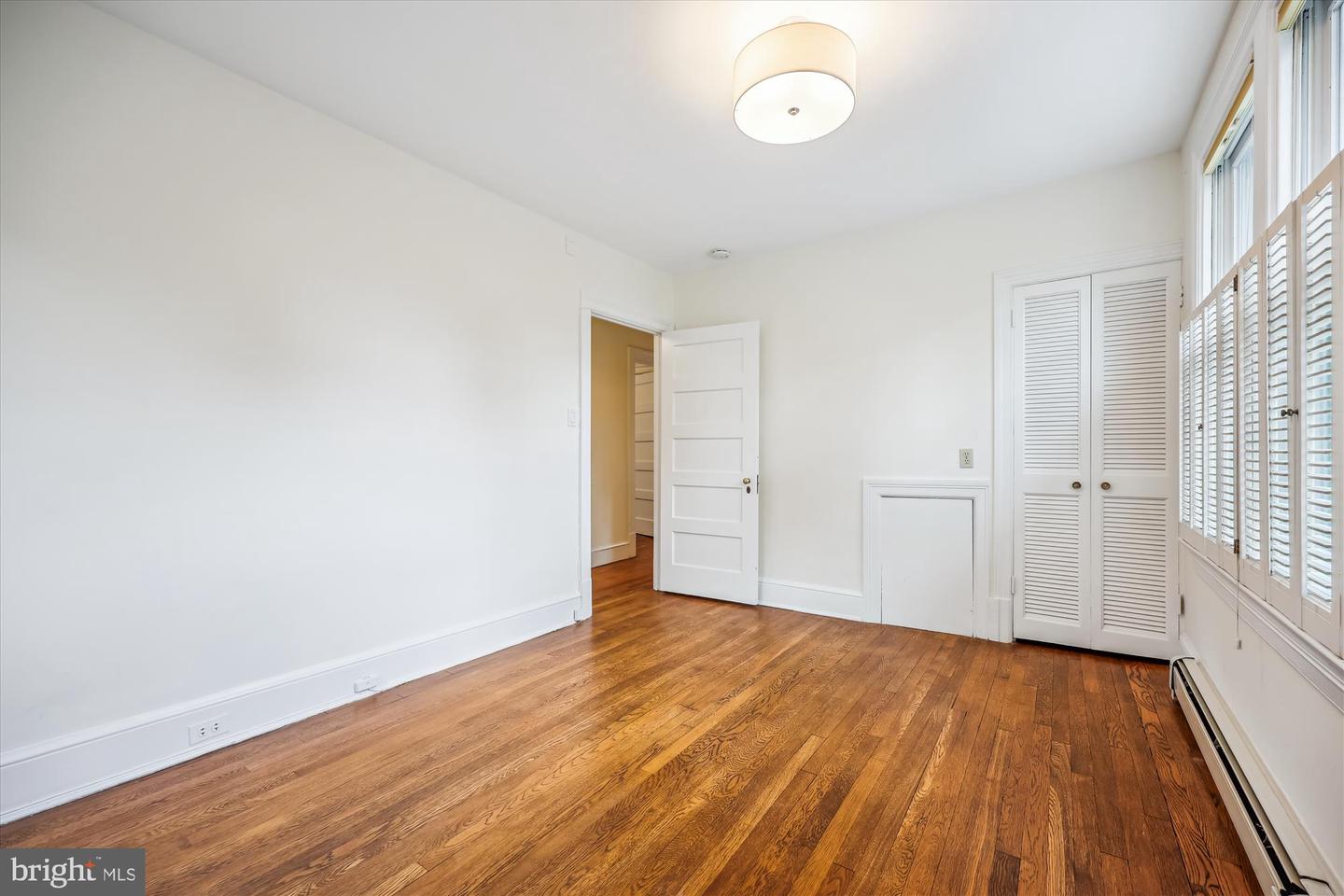 4412 LOWELL ST NW, WASHINGTON, District Of Columbia 20016, 4 Bedrooms Bedrooms, ,3 BathroomsBathrooms,Residential,For sale,4412 LOWELL ST NW,DCDC2209330 MLS # DCDC2209330