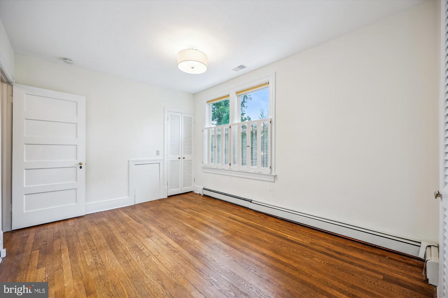 4412 LOWELL ST NW, WASHINGTON, District Of Columbia 20016, 4 Bedrooms Bedrooms, ,3 BathroomsBathrooms,Residential,For sale,4412 LOWELL ST NW,DCDC2209330 MLS # DCDC2209330