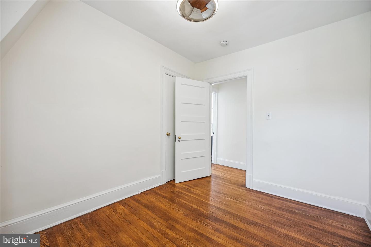 4412 LOWELL ST NW, WASHINGTON, District Of Columbia 20016, 4 Bedrooms Bedrooms, ,3 BathroomsBathrooms,Residential,For sale,4412 LOWELL ST NW,DCDC2209330 MLS # DCDC2209330