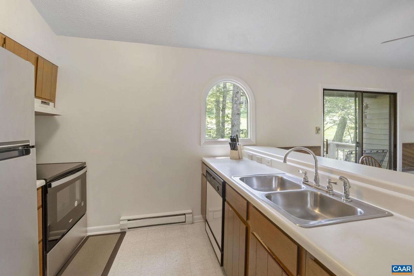 2212 TANNERS RIDGE, WINTERGREEN RESORT, Virginia 22967, 2 Bedrooms Bedrooms, ,2 BathroomsBathrooms,Residential,For sale,2212 TANNERS RIDGE,666444 MLS # 666444