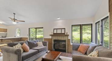 2212 TANNERS RIDGE, WINTERGREEN RESORT, Virginia 22967, 2 Bedrooms Bedrooms, ,2 BathroomsBathrooms,Residential,For sale,2212 TANNERS RIDGE,666444 MLS # 666444