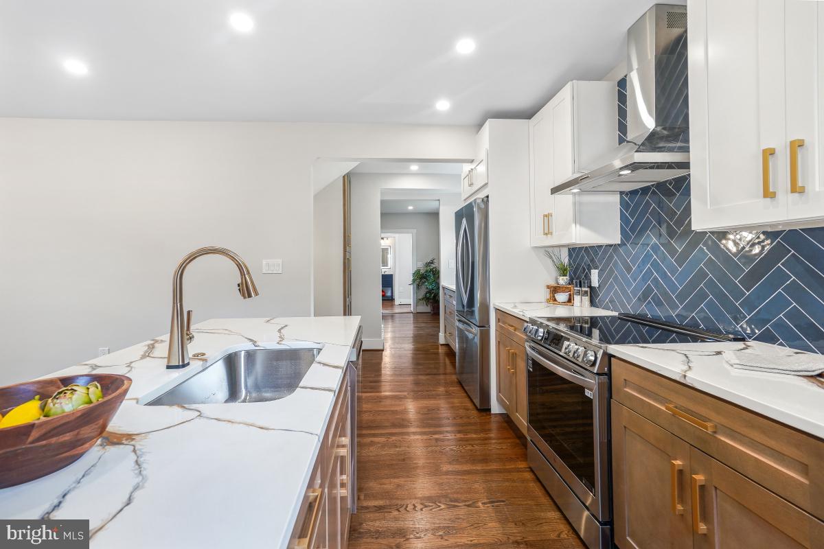 3914 20TH ST NE, WASHINGTON, District Of Columbia 20018, 5 Bedrooms Bedrooms, ,4 BathroomsBathrooms,Residential,For sale,3914 20TH ST NE,DCDC2209224 MLS # DCDC2209224