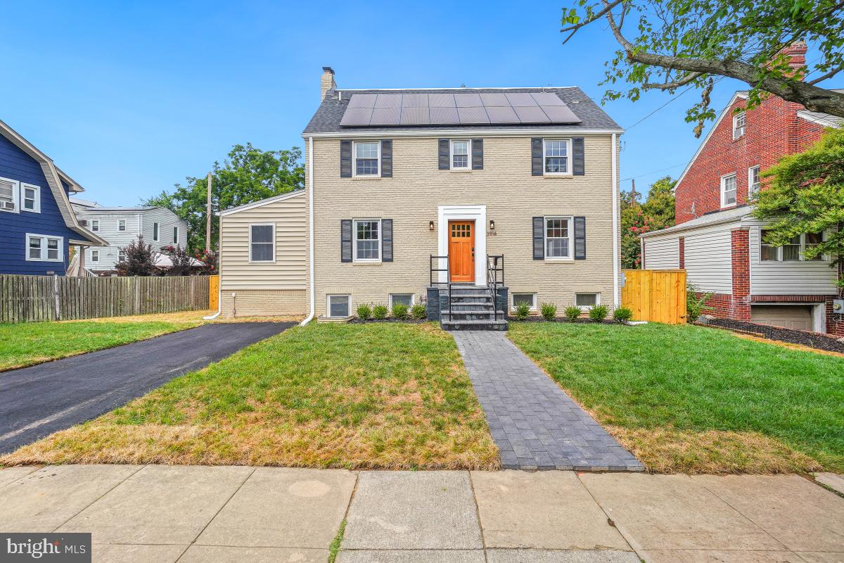 3914 20TH ST NE, WASHINGTON, District Of Columbia 20018, 5 Bedrooms Bedrooms, ,4 BathroomsBathrooms,Residential,For sale,3914 20TH ST NE,DCDC2209224 MLS # DCDC2209224