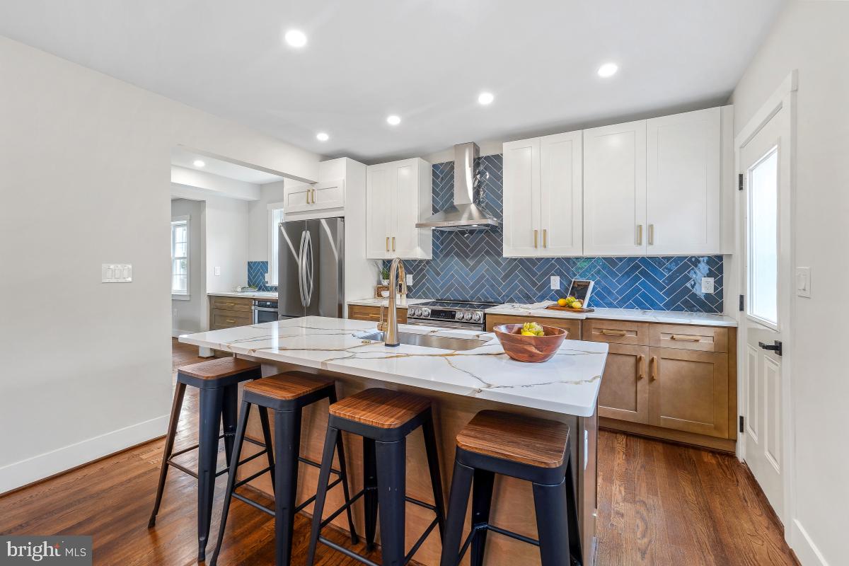 3914 20TH ST NE, WASHINGTON, District Of Columbia 20018, 5 Bedrooms Bedrooms, ,4 BathroomsBathrooms,Residential,For sale,3914 20TH ST NE,DCDC2209224 MLS # DCDC2209224
