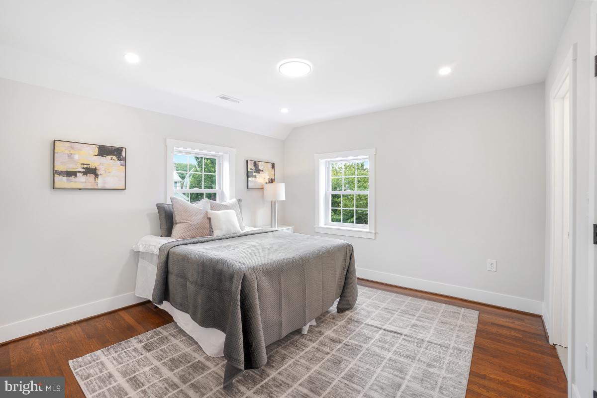 3914 20TH ST NE, WASHINGTON, District Of Columbia 20018, 5 Bedrooms Bedrooms, ,4 BathroomsBathrooms,Residential,For sale,3914 20TH ST NE,DCDC2209224 MLS # DCDC2209224