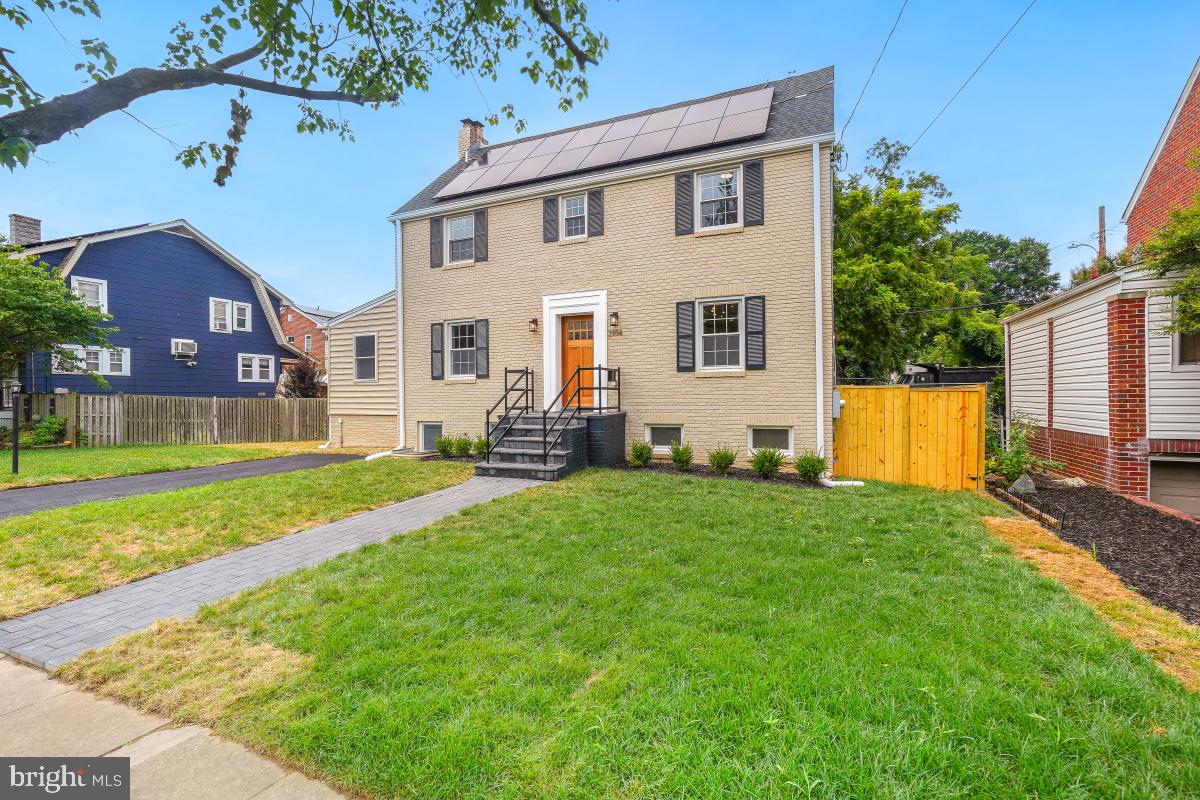 3914 20TH ST NE, WASHINGTON, District Of Columbia 20018, 5 Bedrooms Bedrooms, ,4 BathroomsBathrooms,Residential,For sale,3914 20TH ST NE,DCDC2209224 MLS # DCDC2209224