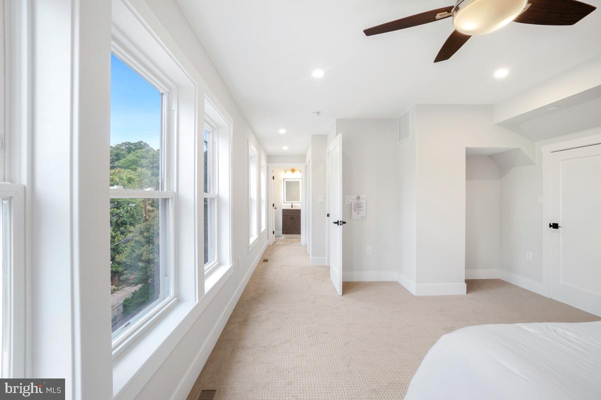 3914 20TH ST NE, WASHINGTON, District Of Columbia 20018, 5 Bedrooms Bedrooms, ,4 BathroomsBathrooms,Residential,For sale,3914 20TH ST NE,DCDC2209224 MLS # DCDC2209224