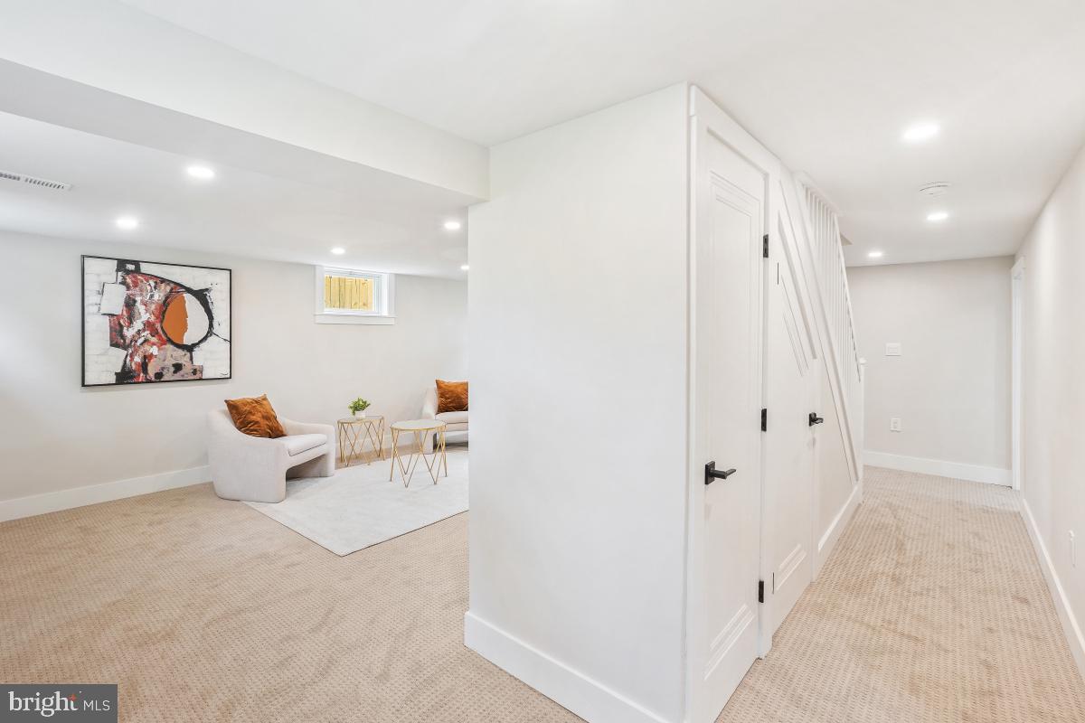 3914 20TH ST NE, WASHINGTON, District Of Columbia 20018, 5 Bedrooms Bedrooms, ,4 BathroomsBathrooms,Residential,For sale,3914 20TH ST NE,DCDC2209224 MLS # DCDC2209224
