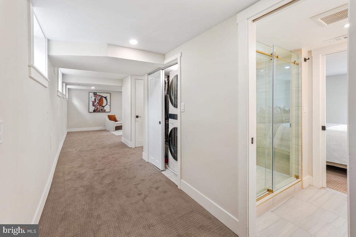 3914 20TH ST NE, WASHINGTON, District Of Columbia 20018, 5 Bedrooms Bedrooms, ,4 BathroomsBathrooms,Residential,For sale,3914 20TH ST NE,DCDC2209224 MLS # DCDC2209224