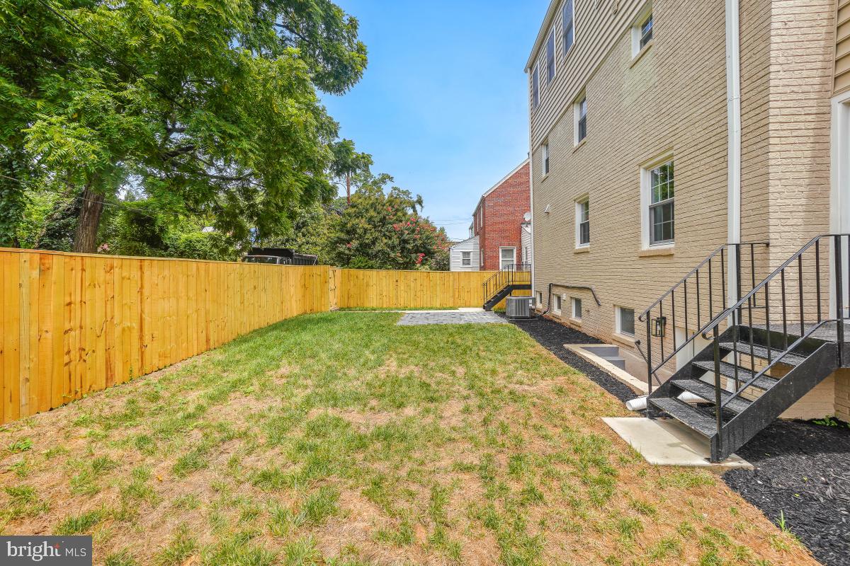 3914 20TH ST NE, WASHINGTON, District Of Columbia 20018, 5 Bedrooms Bedrooms, ,4 BathroomsBathrooms,Residential,For sale,3914 20TH ST NE,DCDC2209224 MLS # DCDC2209224