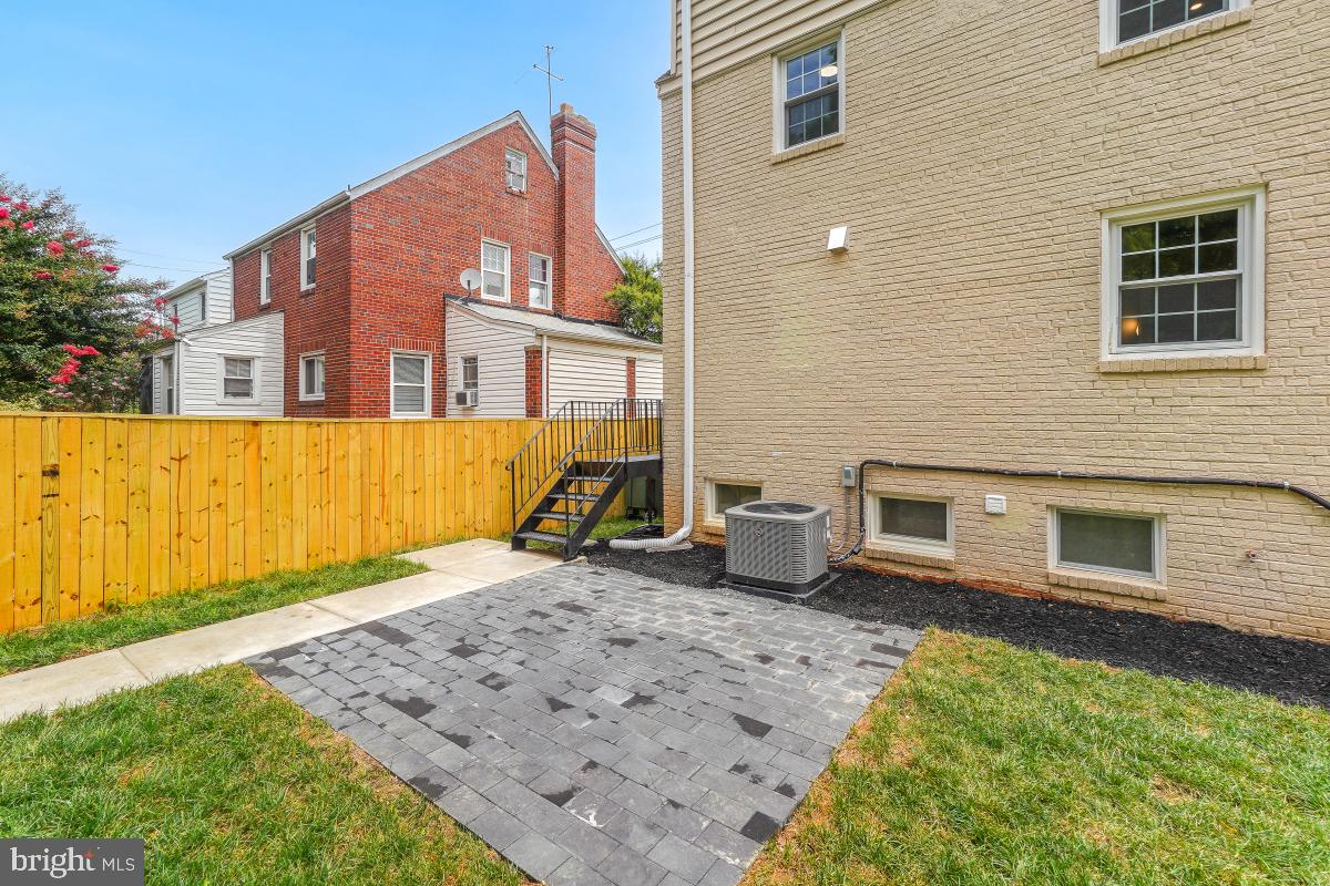 3914 20TH ST NE, WASHINGTON, District Of Columbia 20018, 5 Bedrooms Bedrooms, ,4 BathroomsBathrooms,Residential,For sale,3914 20TH ST NE,DCDC2209224 MLS # DCDC2209224