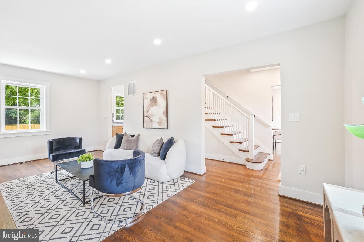 3914 20TH ST NE, WASHINGTON, District Of Columbia 20018, 5 Bedrooms Bedrooms, ,4 BathroomsBathrooms,Residential,For sale,3914 20TH ST NE,DCDC2209224 MLS # DCDC2209224